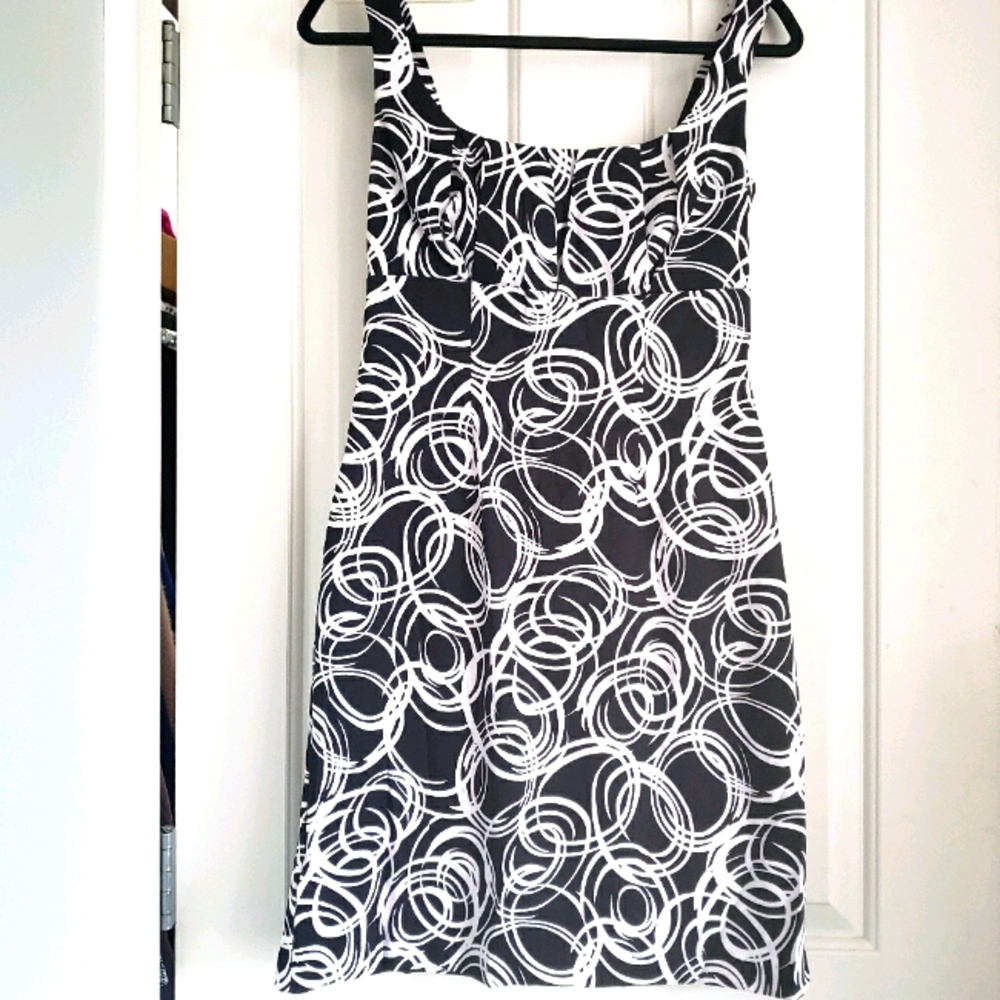 Sleeveless dress